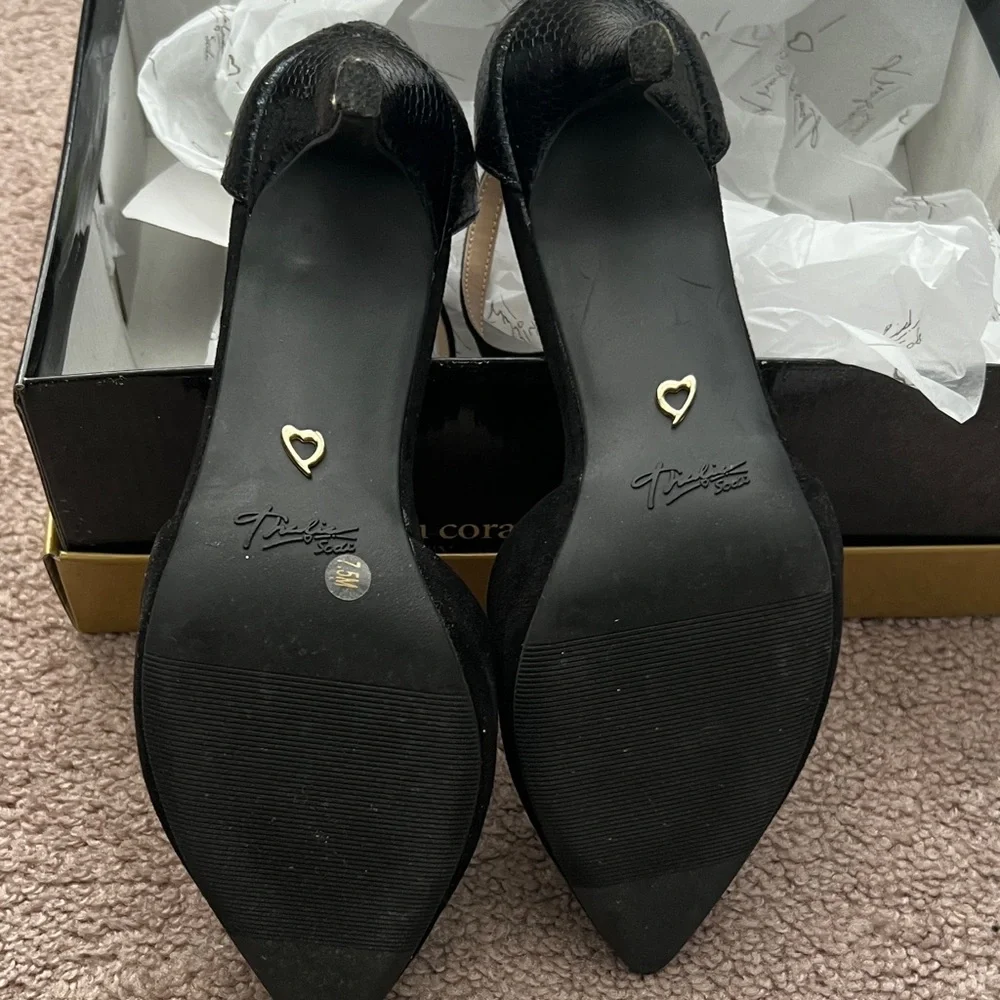 Elegant Black High Heels - Picture 6 of 8